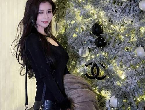 极品女神年年：她是谁？如何成为像她一样的魅力女性？